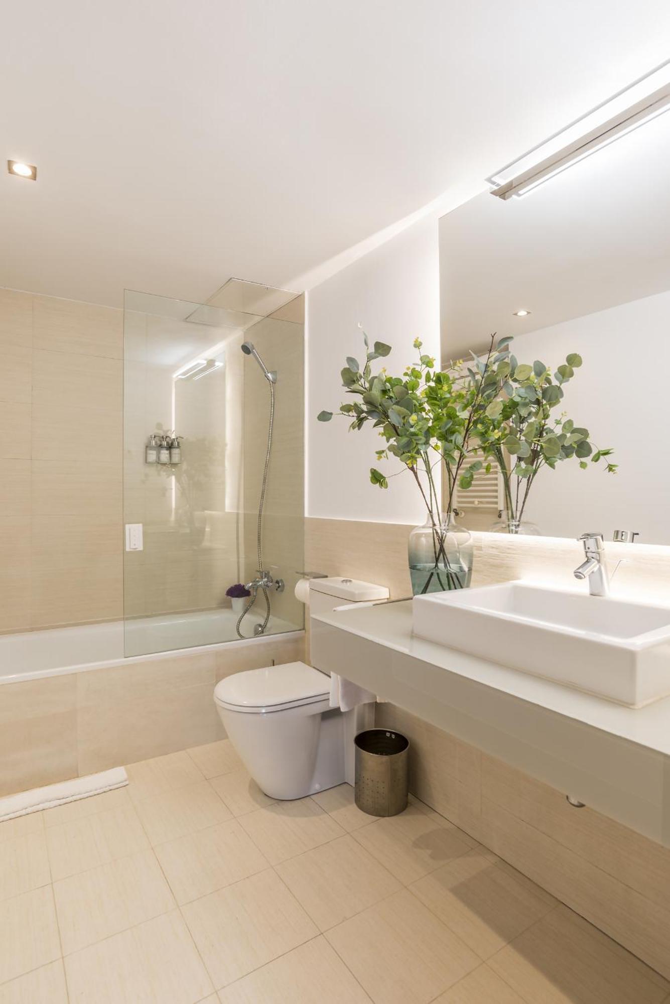 Appartamento Sol By Skykey Madrid Esterno foto