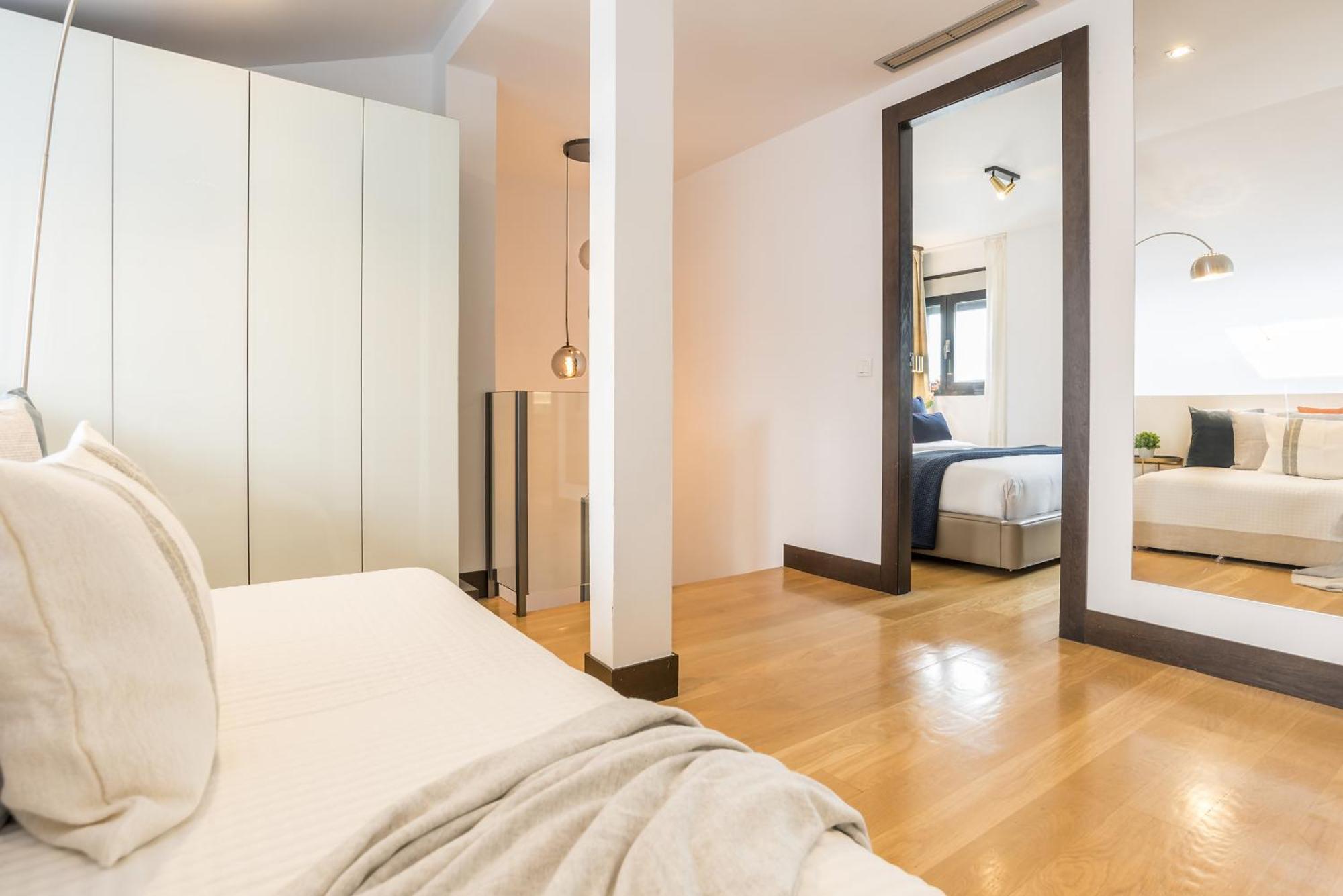 Appartamento Sol By Skykey Madrid Esterno foto
